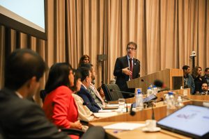 Leia mais sobre o artigo MS e MEC credenciam hospitais e serviços especializados do SUS para adesão ao sistema eletrônico AGHU usado pelos hospitais universitários federais da Rede Ebserh